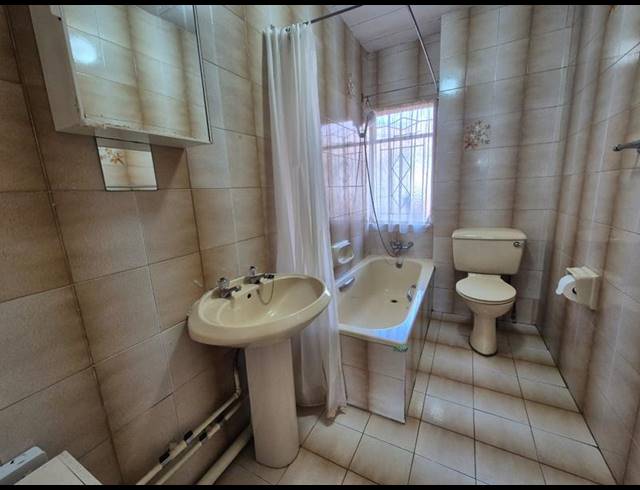 2 BEDROOM TOWNHOUSE FOR SALE IN NEW REDRUTH